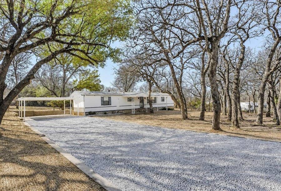 Property photo for 6048 Hidden Circle, Azle, TX