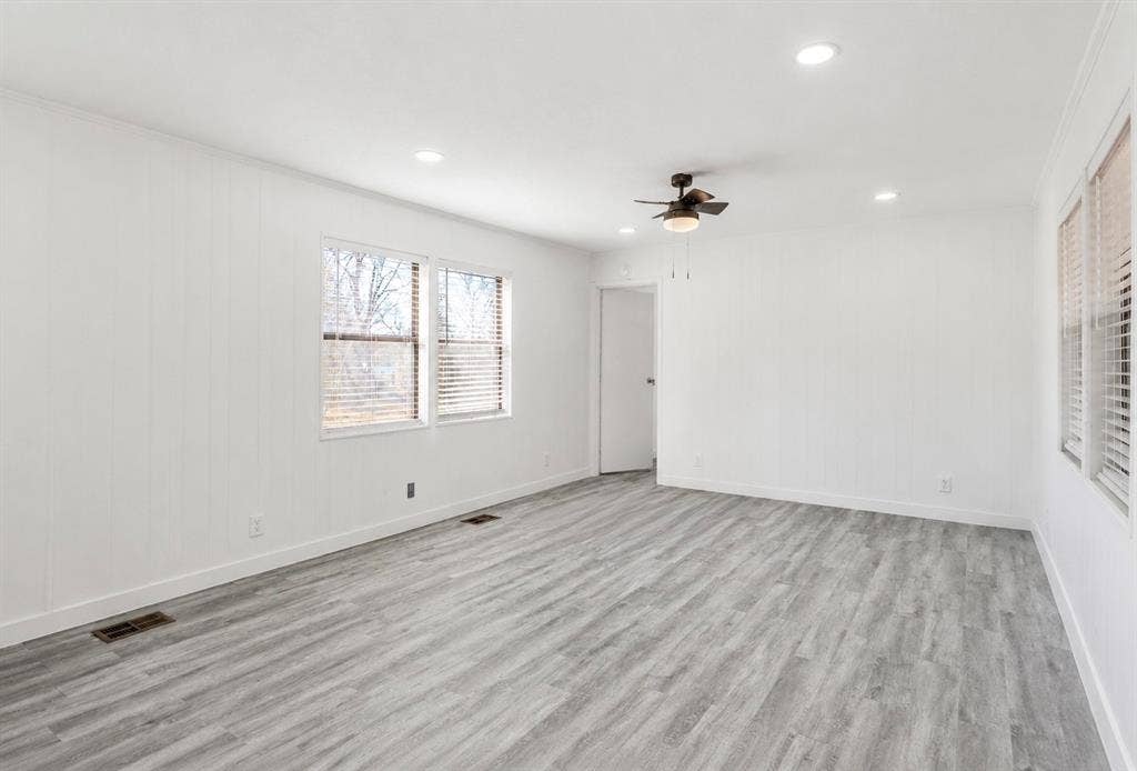 6048 Hidden Circle, Azle, TX 76020 6048 Hidden Circle, Azle, TX 76020
