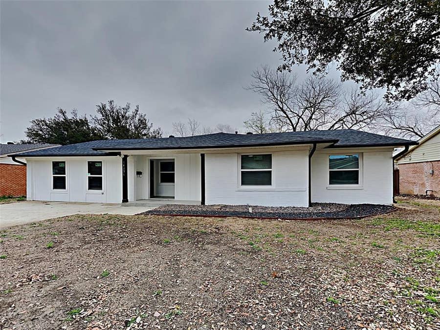 Property photo for 14036 Stardust Lane, Farmers Branch, TX