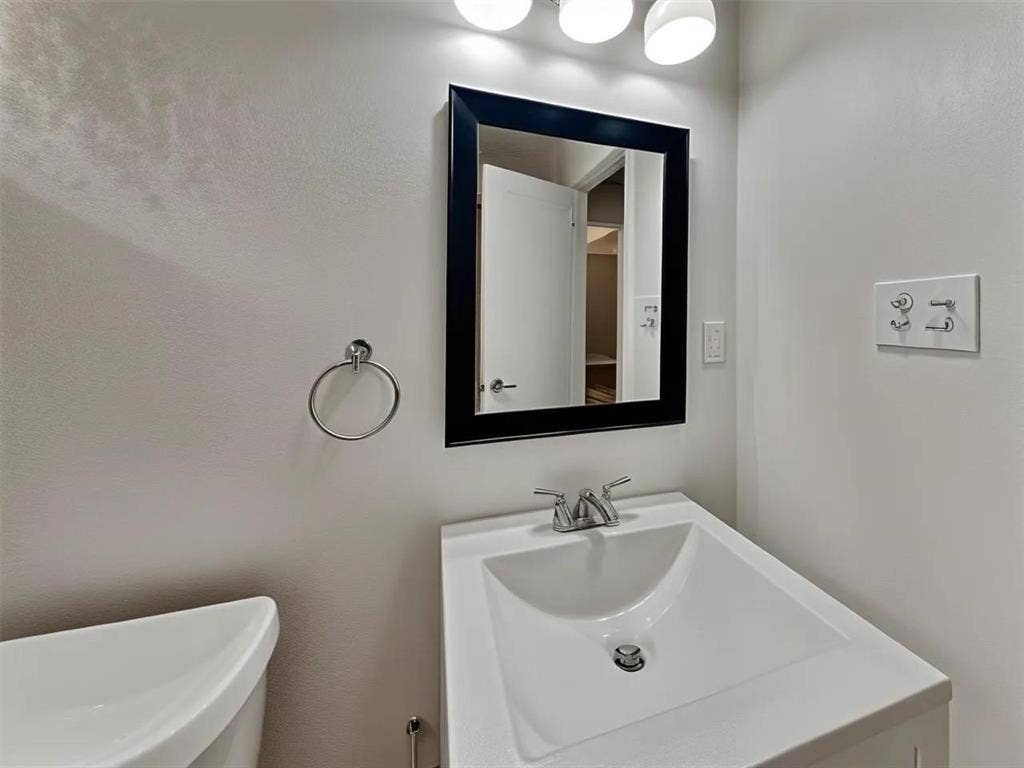 14036 Stardust Lane, Farmers Branch, TX 75234 14036 Stardust Lane, Farmers Branch, TX 75234
