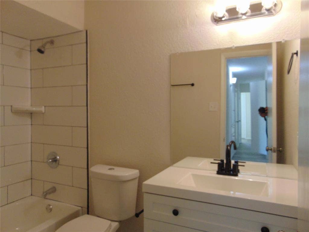 518 Vernet Street, Richardson, TX 75080 518 Vernet Street, Richardson, TX 75080
