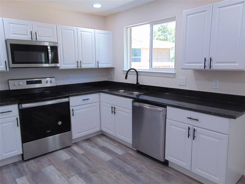 518 Vernet Street, Richardson, TX 75080 518 Vernet Street, Richardson, TX 75080