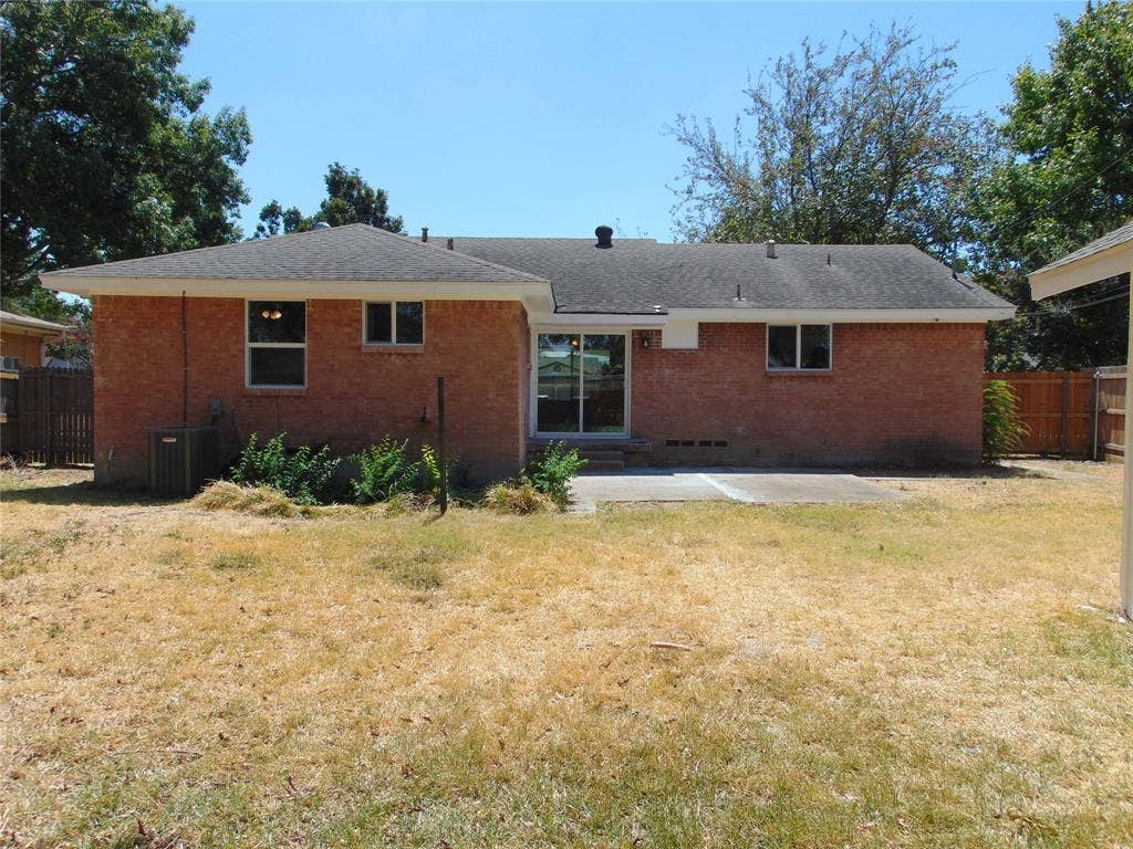 518 Vernet Street, Richardson, TX 75080 518 Vernet Street, Richardson, TX 75080