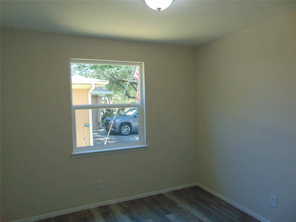 518 Vernet Street, Richardson, TX 75080 518 Vernet Street, Richardson, TX 75080