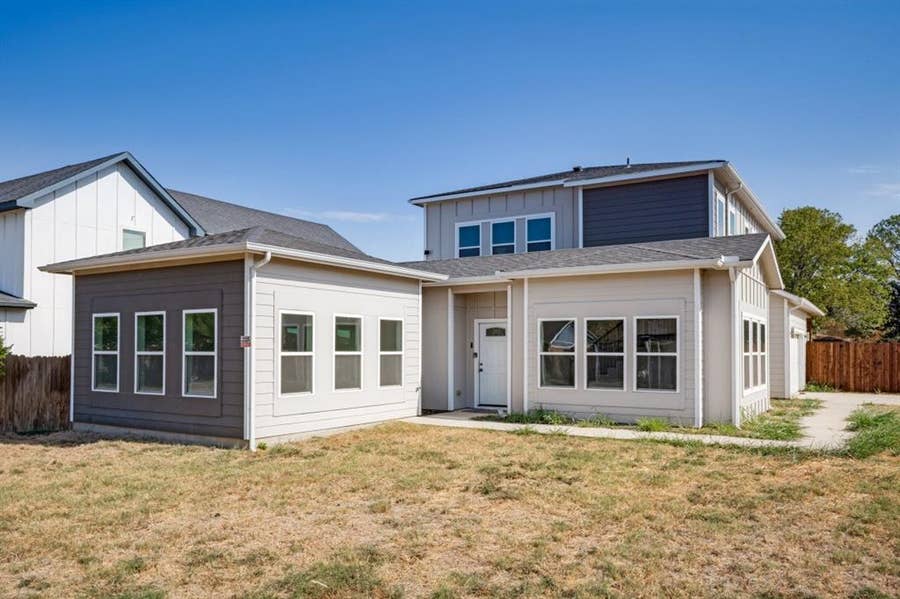 Property photo for 315 Lois Street, Roanoke, TX