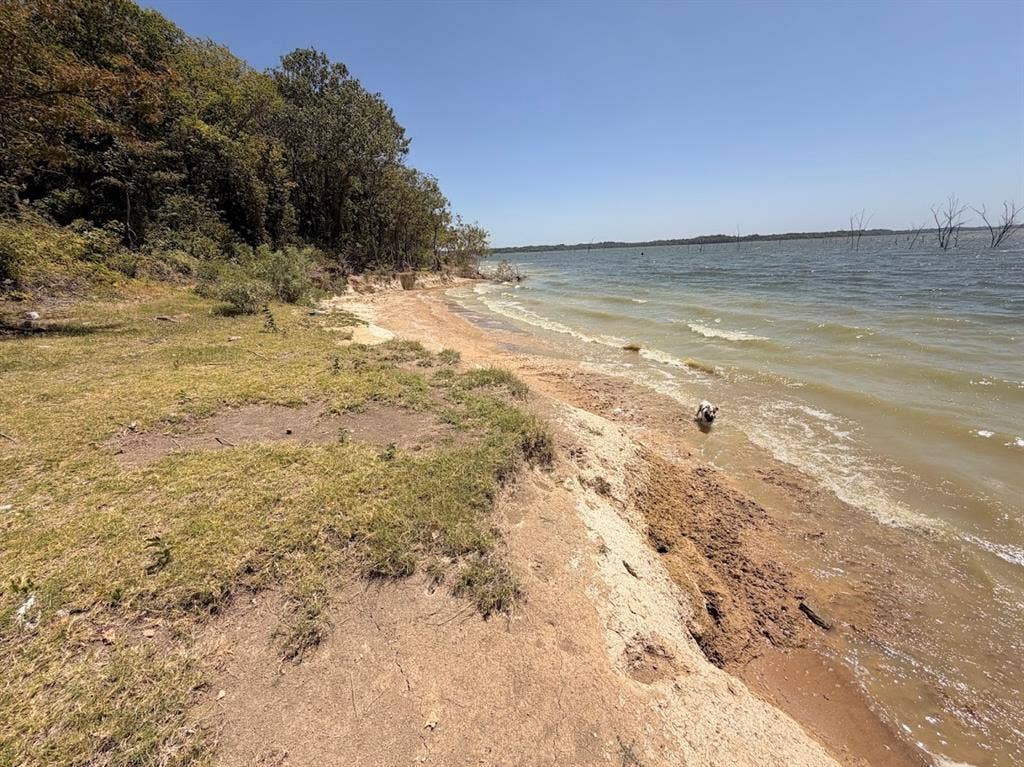 6893 County Road 889, Lucas, TX 75002 6893 County Road 889, Lucas, TX 75002