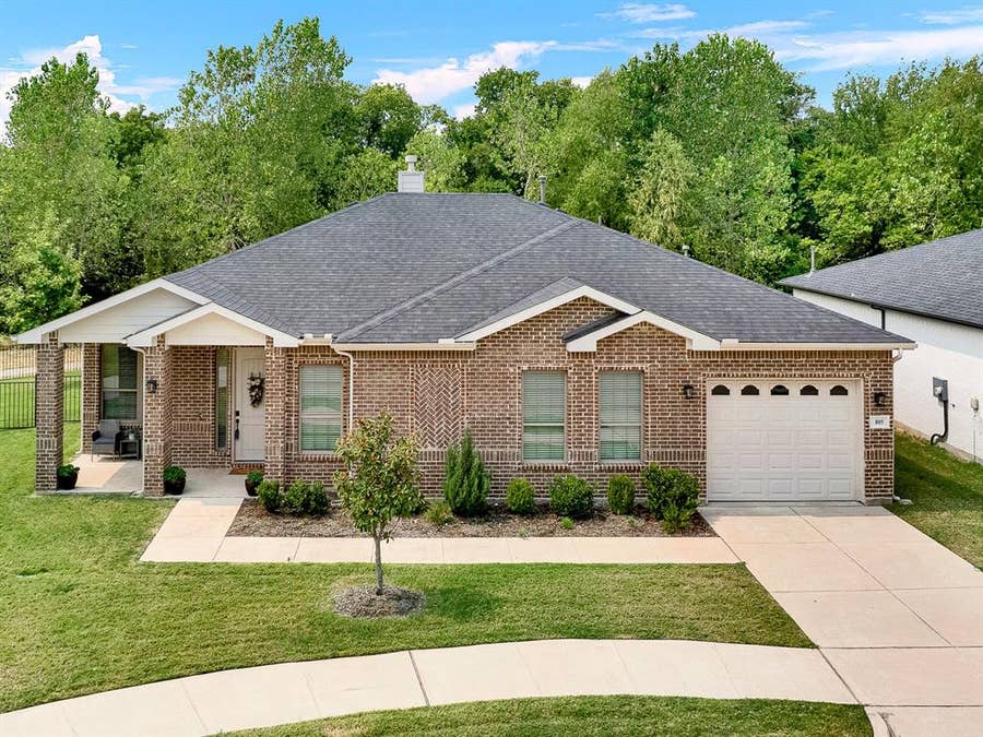 Property photo for 805 Hearthside Way, McKinney, TX