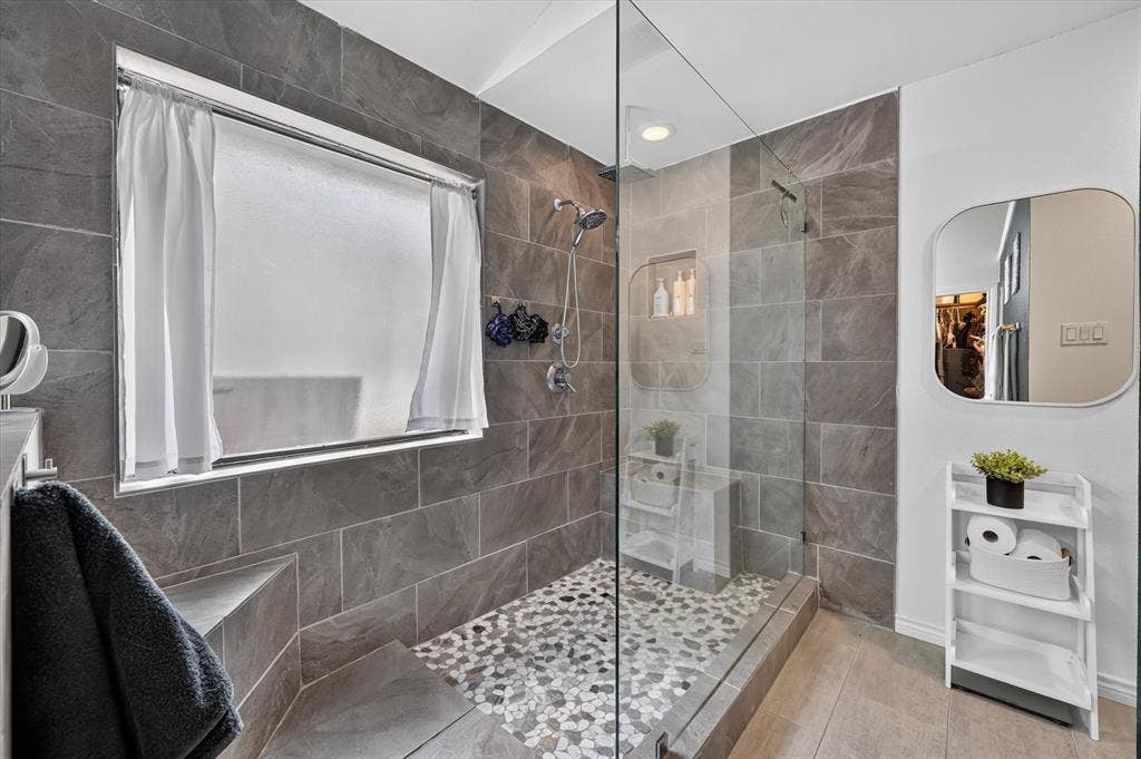 8233 Willis Lane, Watauga, TX 76148 8233 Willis Lane, Watauga, TX 76148