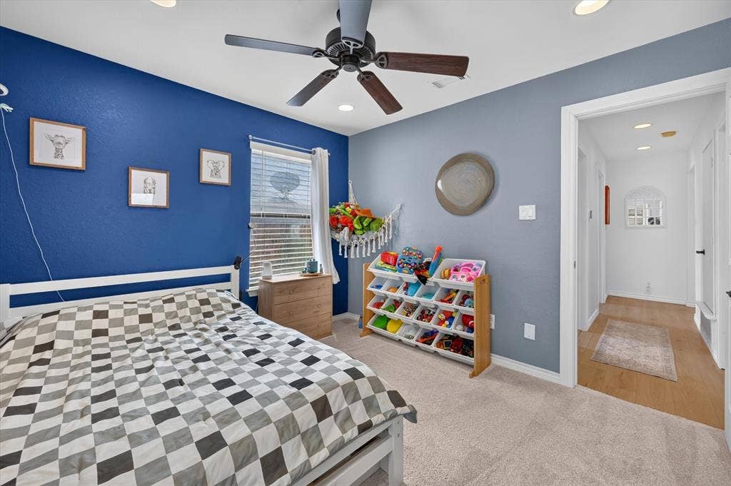 8233 Willis Lane, Watauga, TX 76148 8233 Willis Lane, Watauga, TX 76148