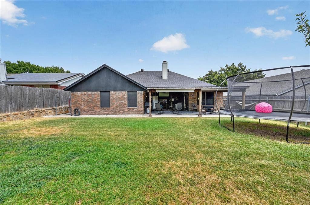 8233 Willis Lane, Watauga, TX 76148 8233 Willis Lane, Watauga, TX 76148