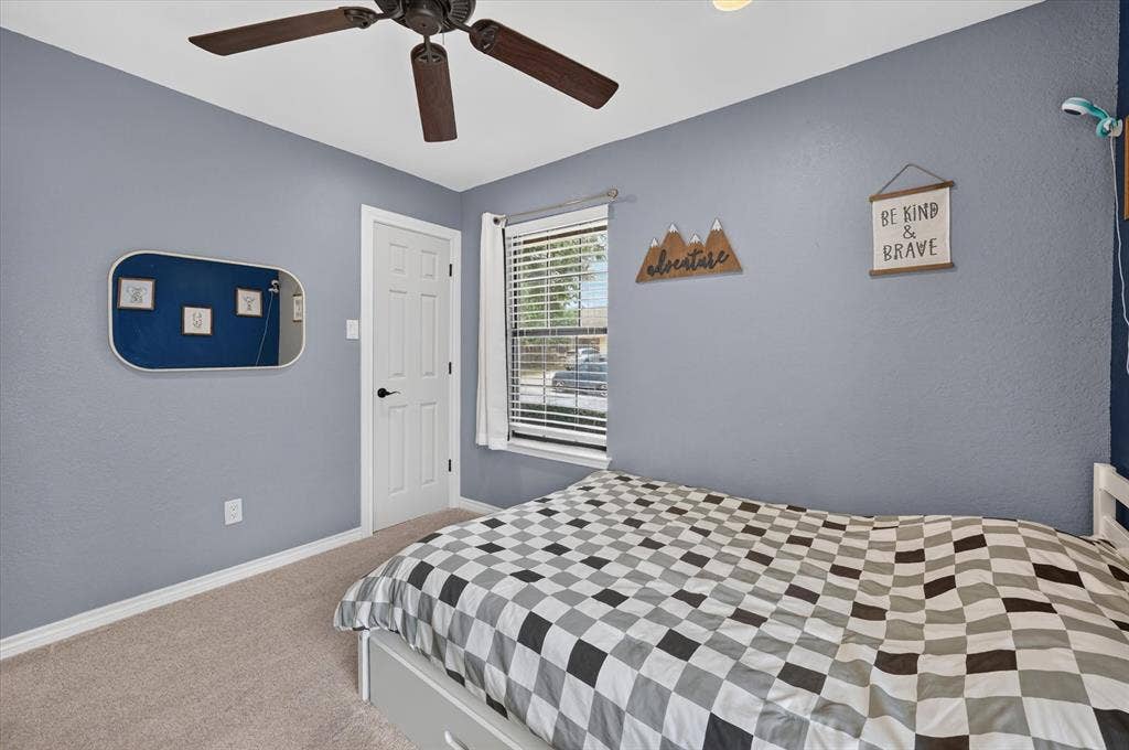 8233 Willis Lane, Watauga, TX 76148 8233 Willis Lane, Watauga, TX 76148