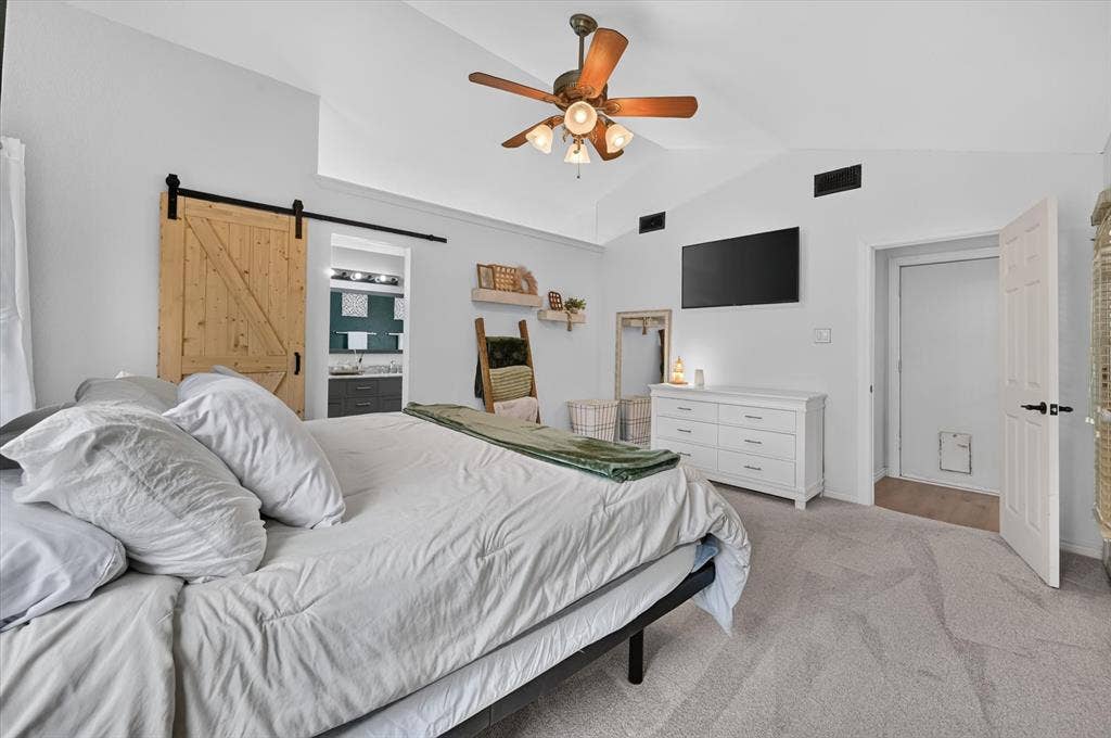 8233 Willis Lane, Watauga, TX 76148 8233 Willis Lane, Watauga, TX 76148