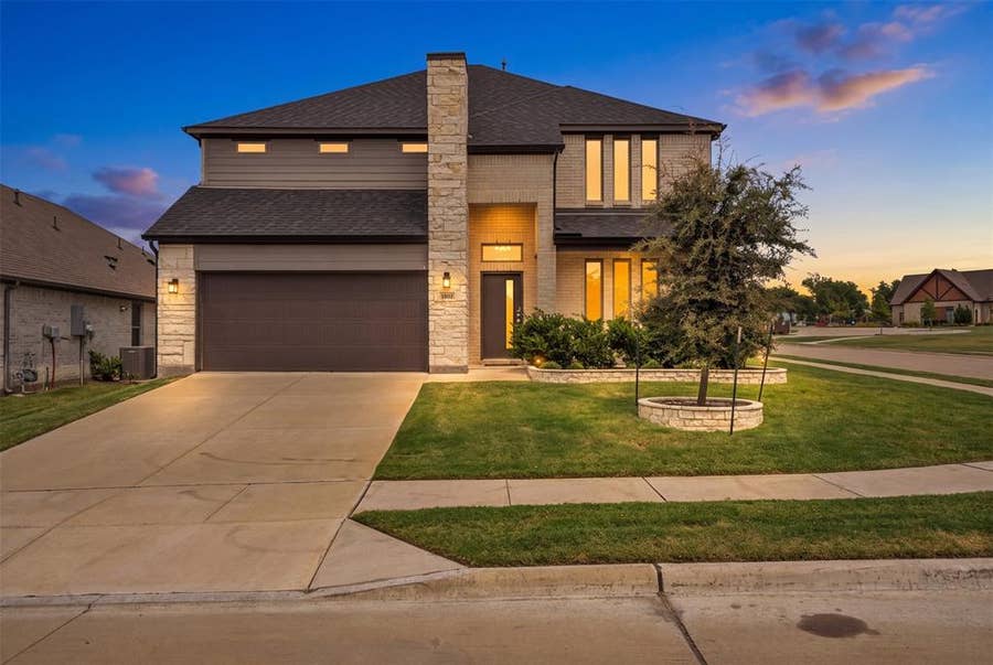 Property photo for 1802 Balfour Bend, Forney, TX