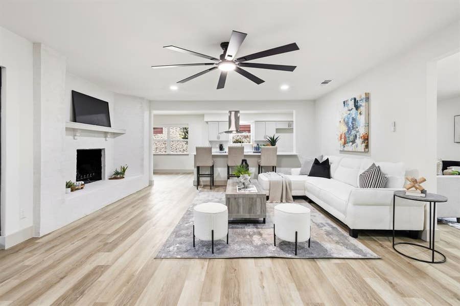 Property photo for 442 Hanover Lane, Irving, TX