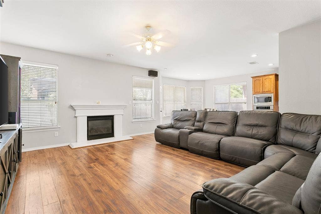 8641 Shadow Trace Drive, Fort Worth, TX 76244 8641 Shadow Trace Drive, Fort Worth, TX 76244
