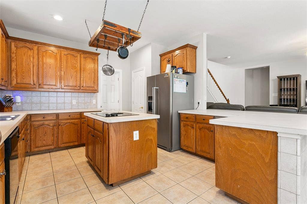 8641 Shadow Trace Drive, Fort Worth, TX 76244 8641 Shadow Trace Drive, Fort Worth, TX 76244