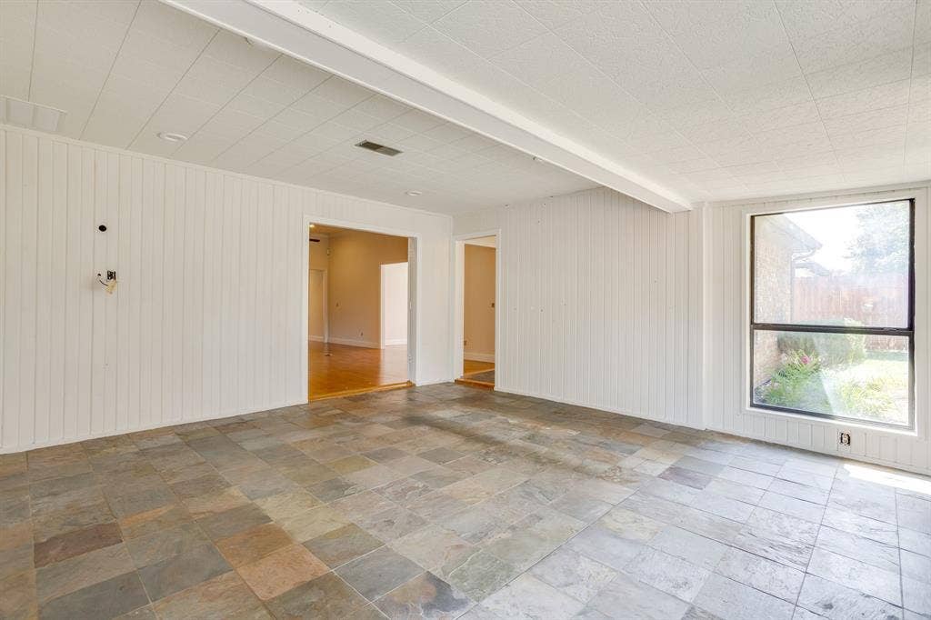 990 Oak Ridge Drive, Keller, TX 76248 Heart of Keller with pool KHS 990 Oak Ridge Dr. Keller TX 76248 817-422-3322