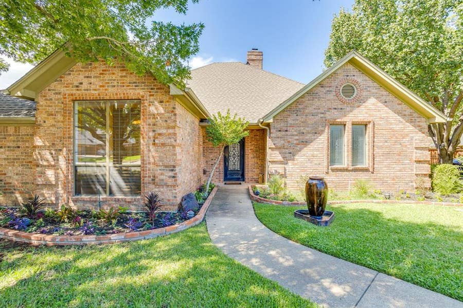 Property photo for 990 Oak Ridge Drive, Keller, TX