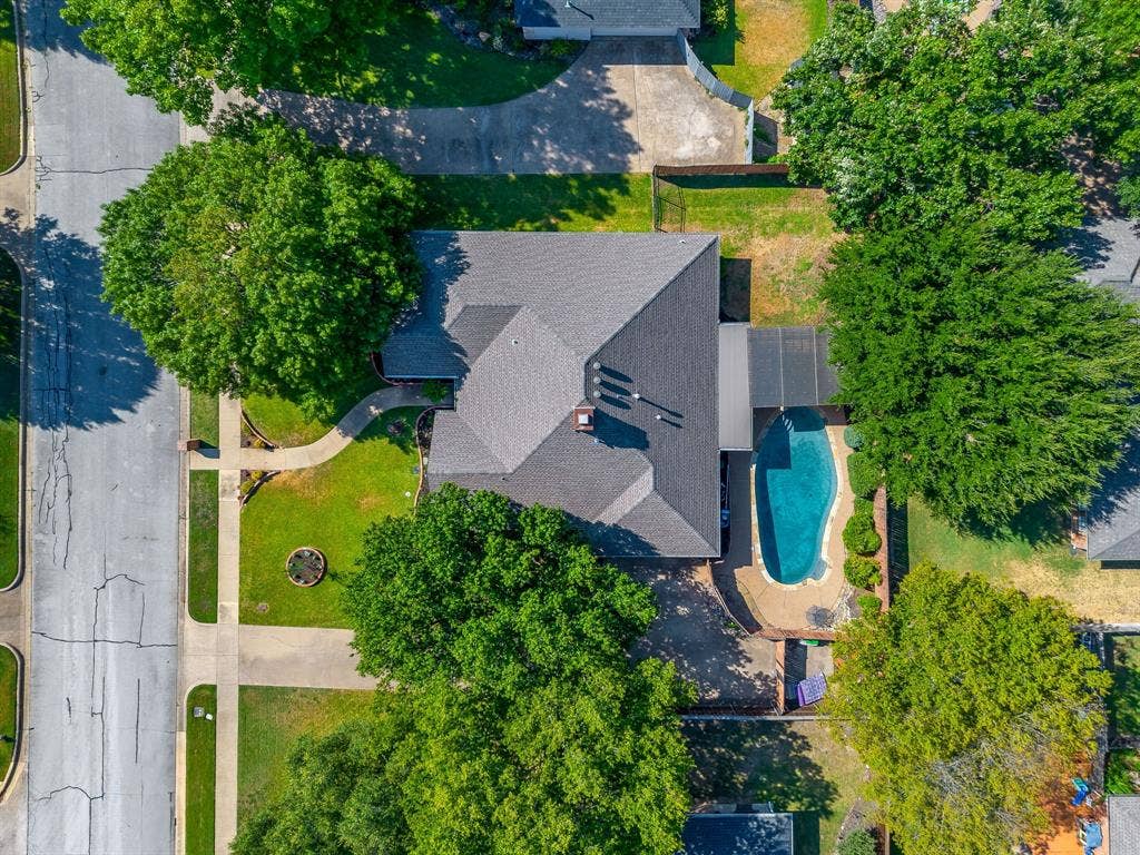 990 Oak Ridge Drive, Keller, TX 76248 Heart of Keller with pool KHS 990 Oak Ridge Dr. Keller TX 76248 817-422-3322