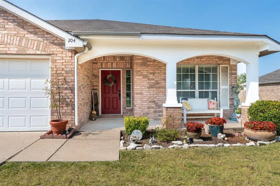 Property photo for 204 Cookston Lane, Royse City, TX