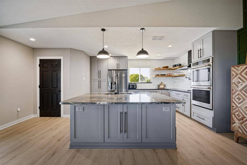 14371 County Road 545, Nevada, TX 75173 14371 County Road 545, Nevada, TX 75173