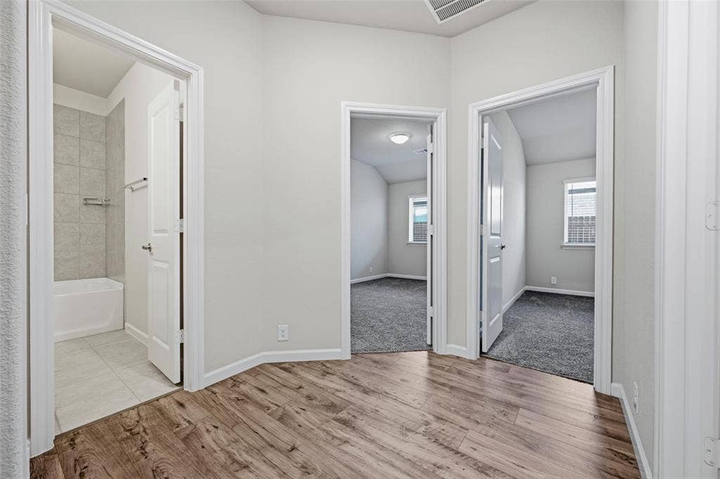 4425 Ridgehurst Lane, Fort Worth, TX 76036 Hallway to guest bedrooms and bathroom