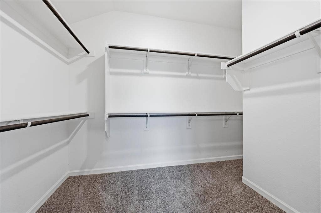 4425 Ridgehurst Lane, Fort Worth, TX 76036 Built-in shelving and hanging rods