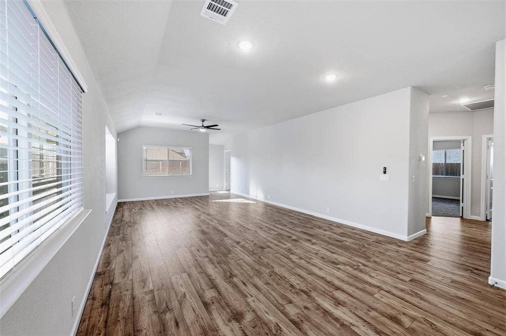 4425 Ridgehurst Lane, Fort Worth, TX 76036 Open floor plan Dining and Living area