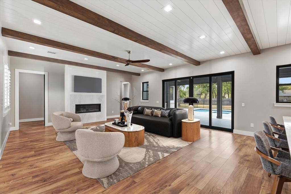 211 Shahan Drive, Shady Shores, TX 76208 Virtually staged