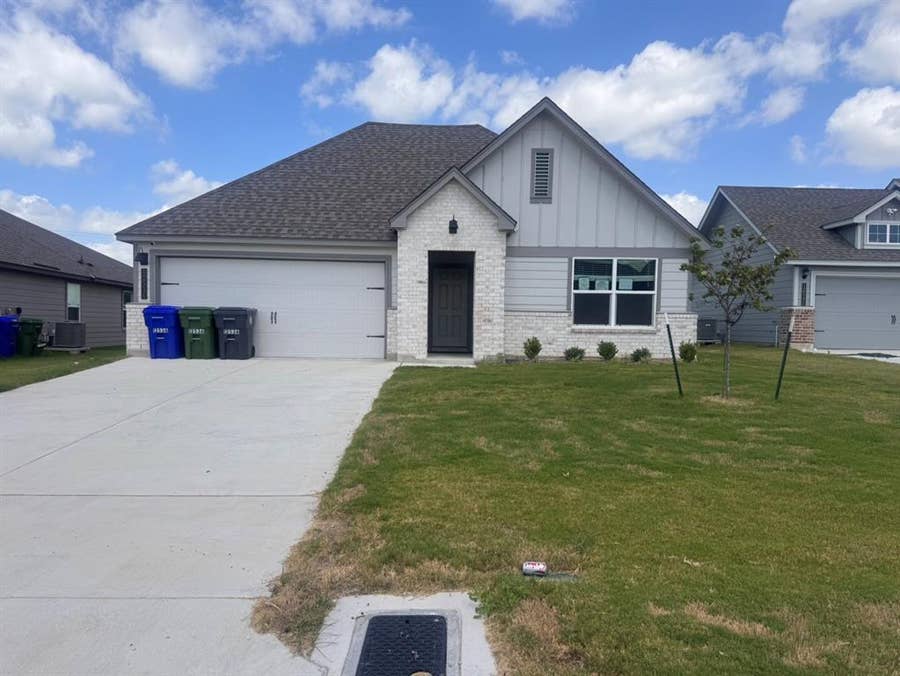 Property photo for 12536 Tarres Court, Waco, TX
