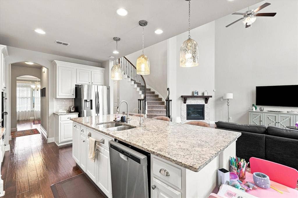 11438 Alejandra Lane, Frisco, TX 75035 11438 Alejandra Lane, Frisco, TX 75035