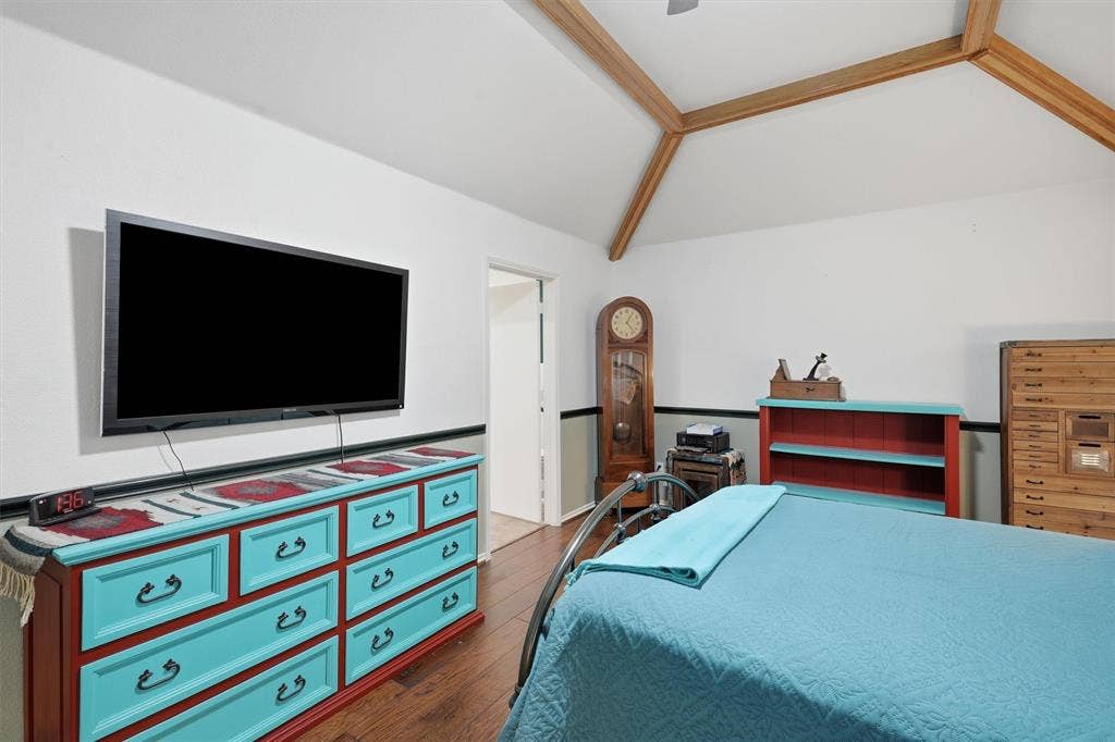 215 Morene Avenue, Waxahachie, TX 75165