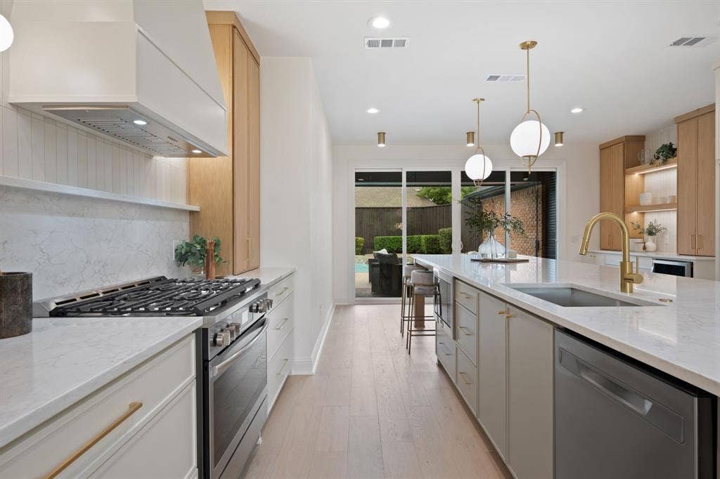 3417 Mount Vernon Way, Plano, TX 75025 3417 Mount Vernon Way, Plano, TX 75025