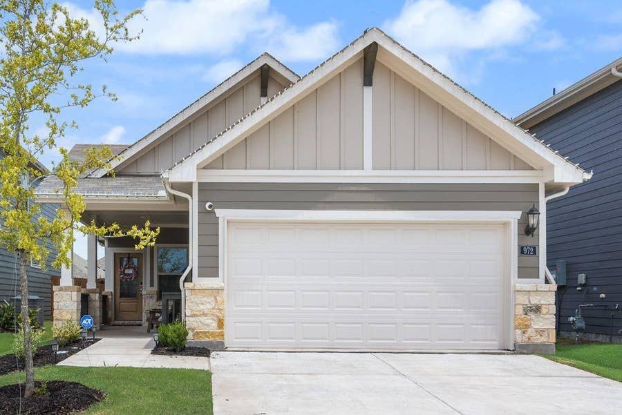 Property photo for 972 Tulip Trail, Lavon, TX
