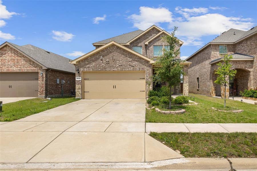Property photo for 3005 Karsen Lane, Mesquite, TX
