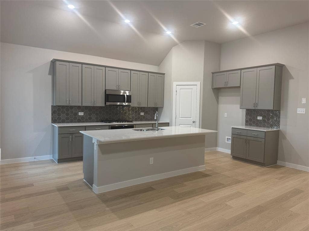 400 Stone Hollow Drive, Ferris, TX 75125 400 Stone Hollow Drive, Ferris, TX 75125