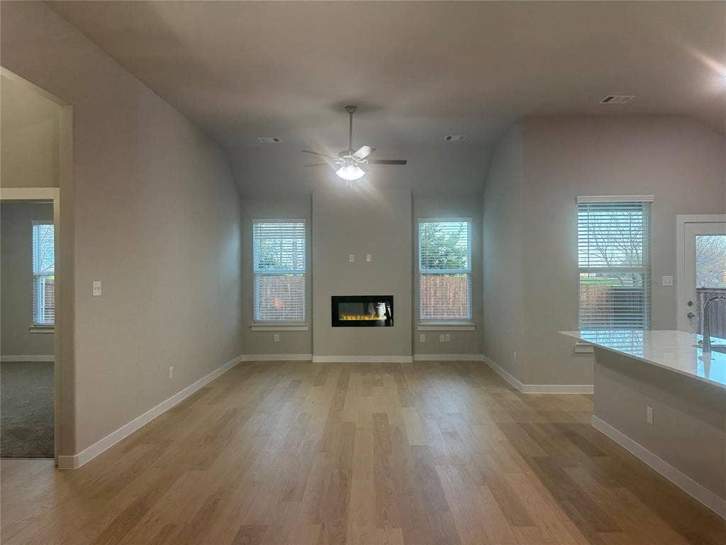 400 Stone Hollow Drive, Ferris, TX 75125 400 Stone Hollow Drive, Ferris, TX 75125