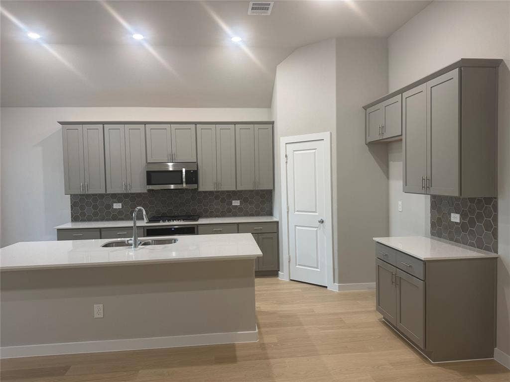 400 Stone Hollow Drive, Ferris, TX 75125 400 Stone Hollow Drive, Ferris, TX 75125