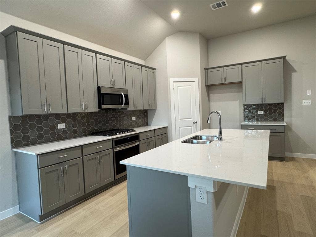 400 Stone Hollow Drive, Ferris, TX 75125 400 Stone Hollow Drive, Ferris, TX 75125