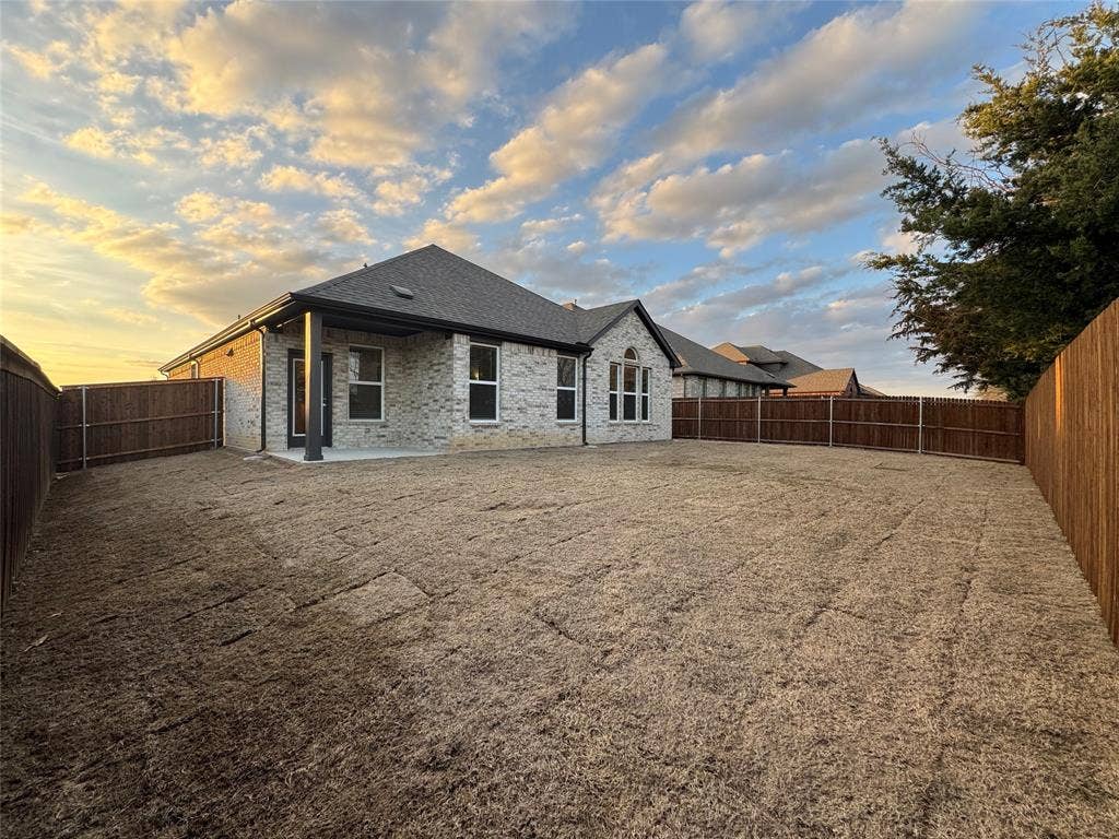 400 Stone Hollow Drive, Ferris, TX 75125 400 Stone Hollow Drive, Ferris, TX 75125