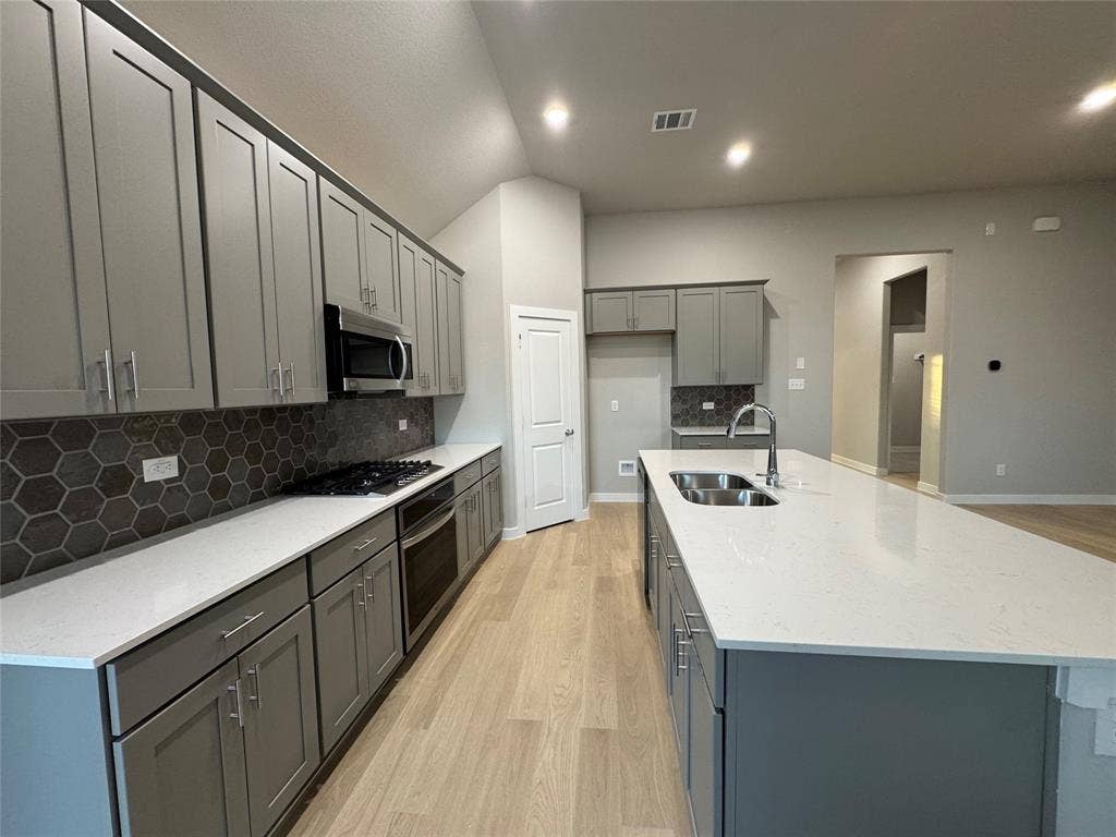 400 Stone Hollow Drive, Ferris, TX 75125 400 Stone Hollow Drive, Ferris, TX 75125
