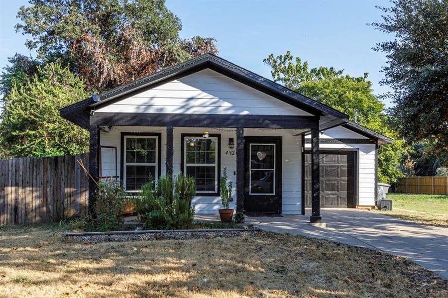 Property photo for 4820 Fellows Lane, Dallas, TX