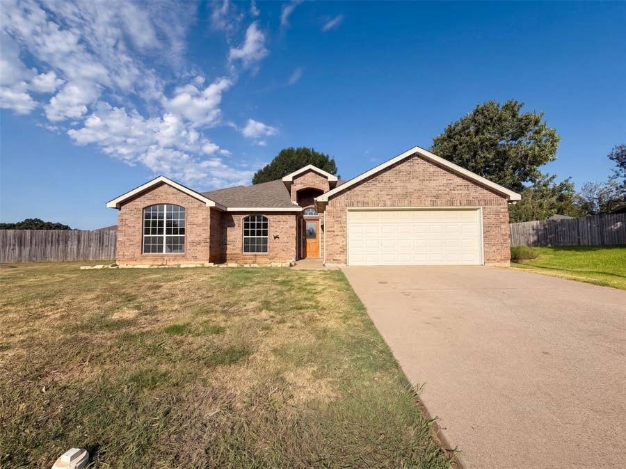 Property photo for 9 Fern Oak Court, Mansfield, TX