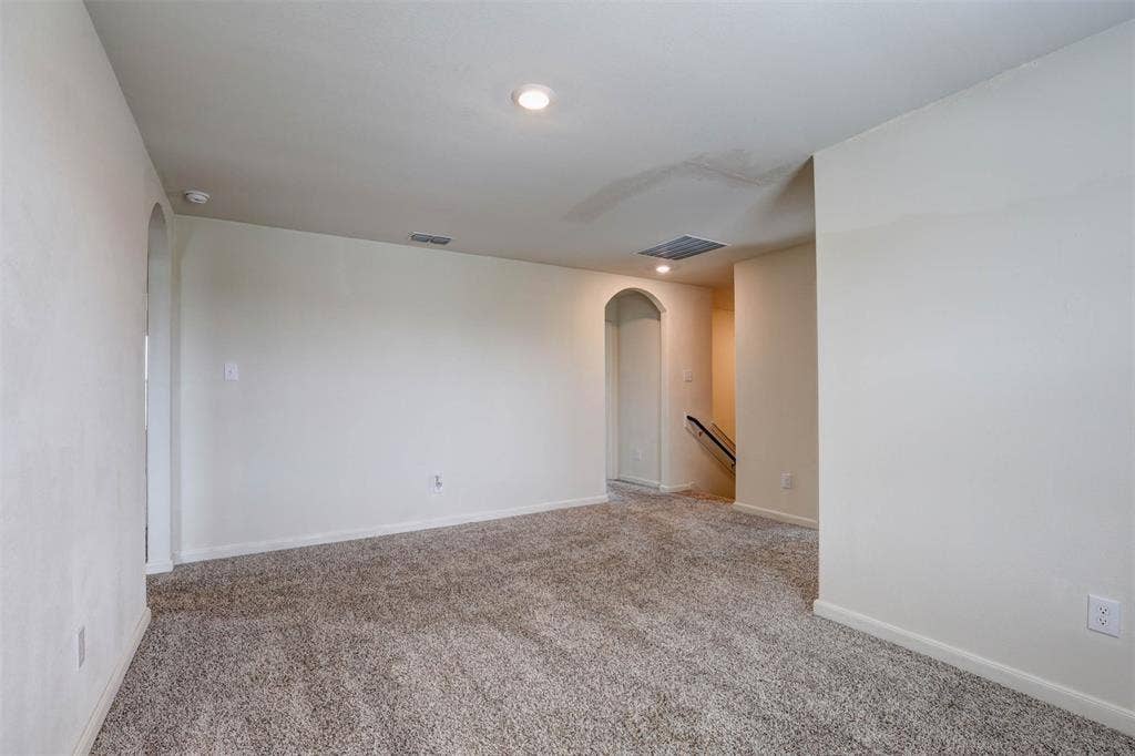 203 Drifter Drive, Newark, TX 76071