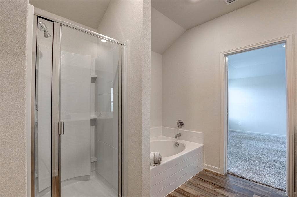 203 Drifter Drive, Newark, TX 76071