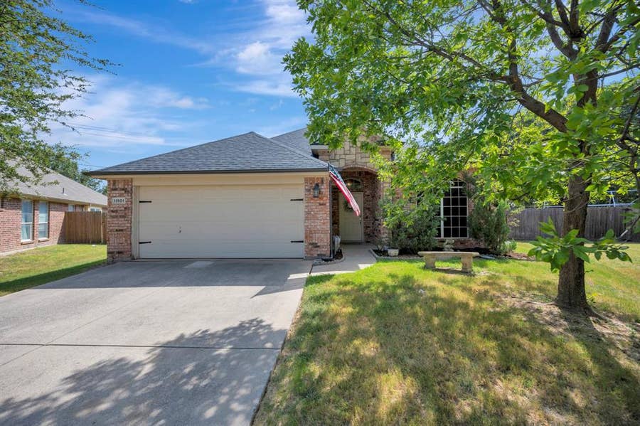 Property photo for 11501 Emory Trail, Fort Worth, TX