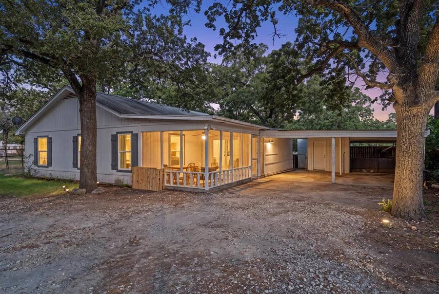 Property photo for 2925 Highway 31, Axtell, TX