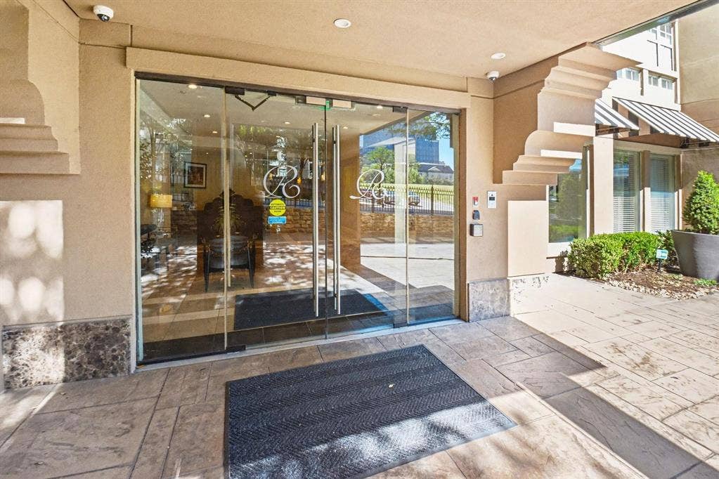3225 Turtle Creek Boulevard, #212, Dallas, TX 75219