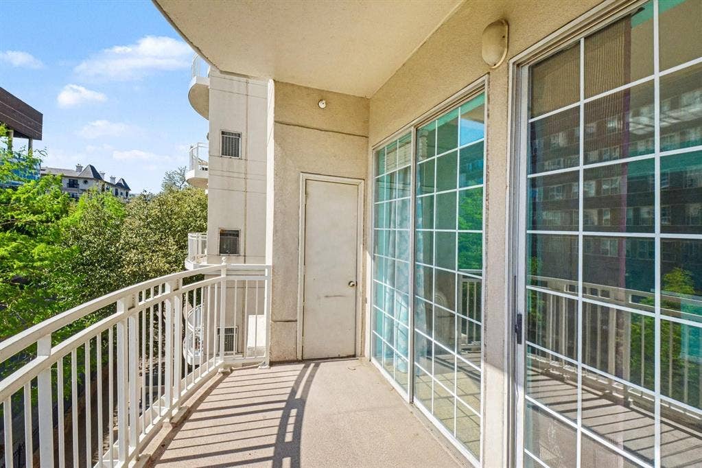 3225 Turtle Creek Boulevard, #212, Dallas, TX 75219