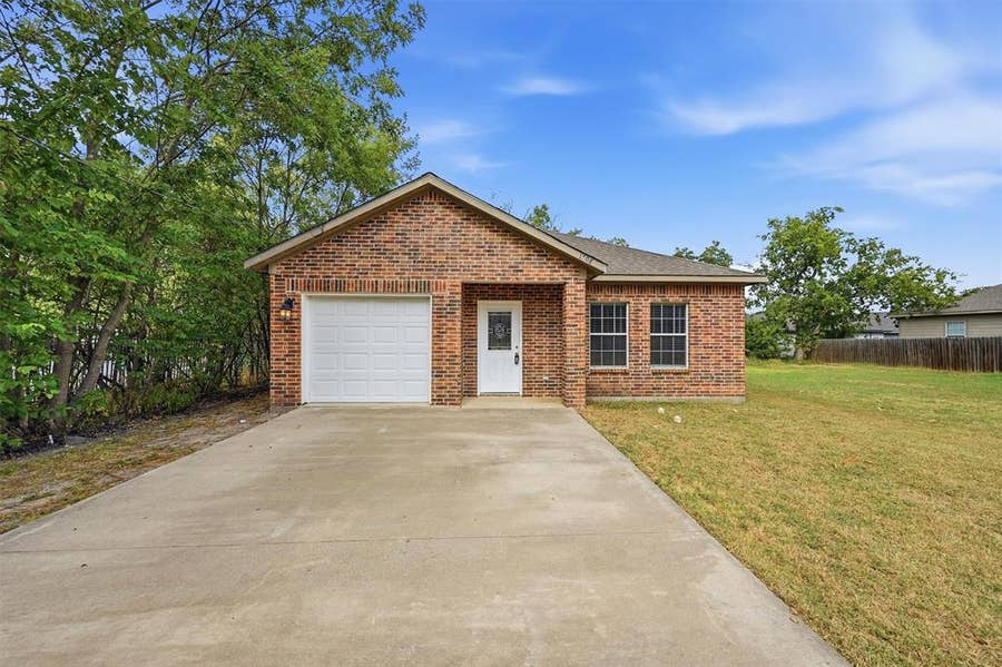 Property photo for 1508 King Street, Greenville, TX